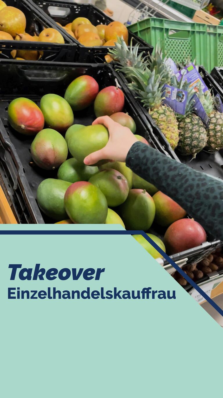 🛒 Von einer erfolgreichen Kundinnen- und Kundenberatung über die kreative Warenpräsentation bis hin zum Verkauf: Jule...