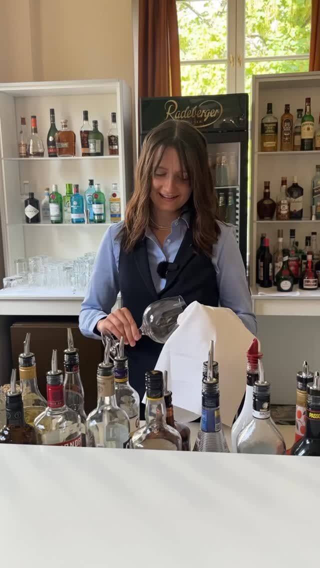 Weiter geht’s mit Tag zwei unserer Videowoche! Heute dreht sich alles um die Branche Gastgewerbe, Tourismus und...