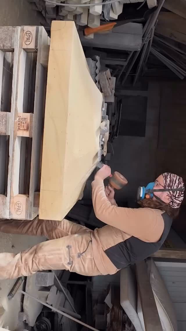 Heute beginnt der erste Tag unserer Videowoche! Wir starten mit der ersten Branche: Bau, Architektur und Rohstoffe. In... Heute beginnt der erste Tag unserer Videowoche! Wir starten mit der ersten Branche: Bau, Architektur und Rohstoffe. In...